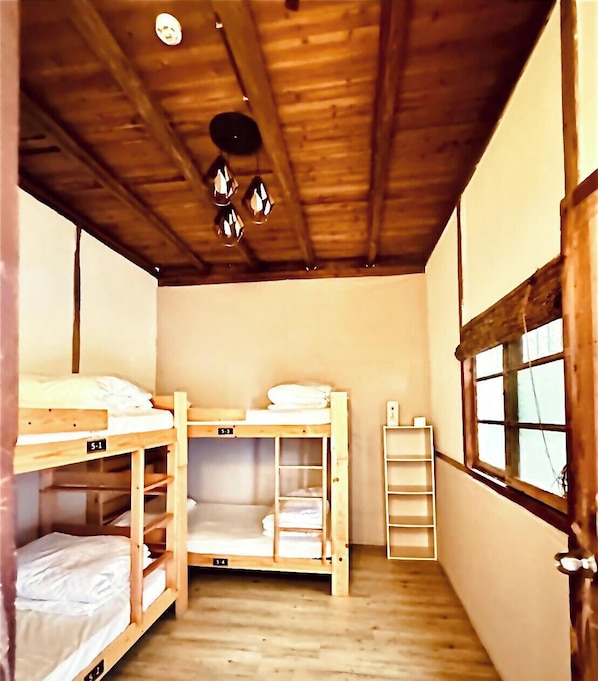 Dormitorio compartido económico