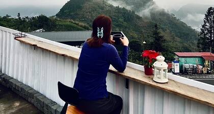 Sky of the Elephant at the Gap