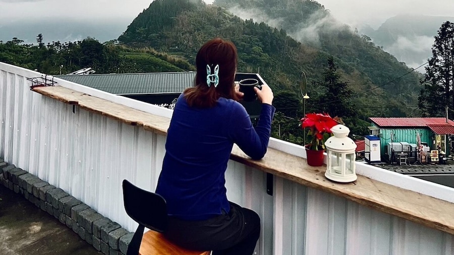 Sky of the Elephant at the Gap