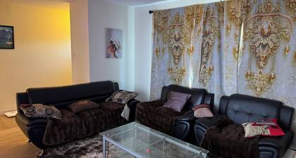 Spacious, peaceful & secured 3BR Main Floor Home | Perfect for Families & Groups