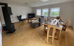Living room - Holiday Apartment De Gruusse (Mildenau)