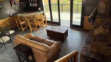 Huisje, 3 slaapkamers, balkon | Woonkamer