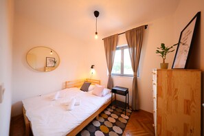 House - Tinj Rustic Holiday Home for 8 (Benkovac)