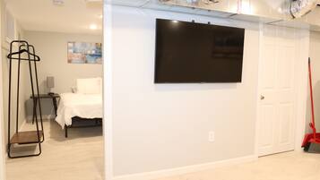 1 chambre, fer et planche Ă repasser, Wi-Fi, draps fournis