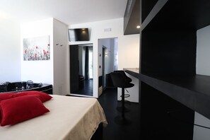 Unclassified image, 3 of 30, button - Vacation Home in Otranto with 1 bedrooms sleeps 2 (Otranto)