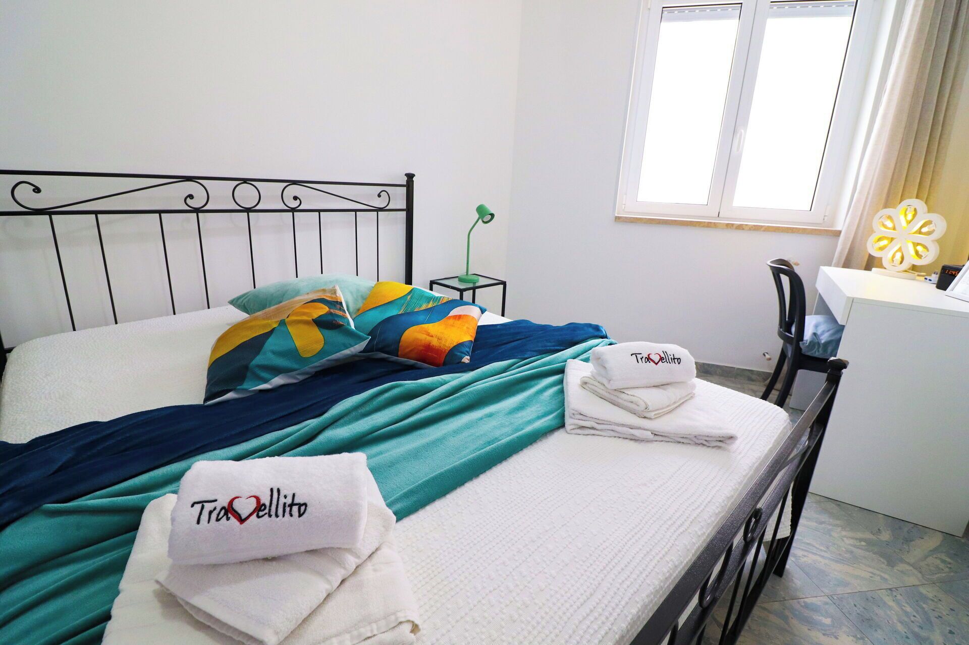 2 bedrooms, iron/ironing board, travel cot, free WiFi