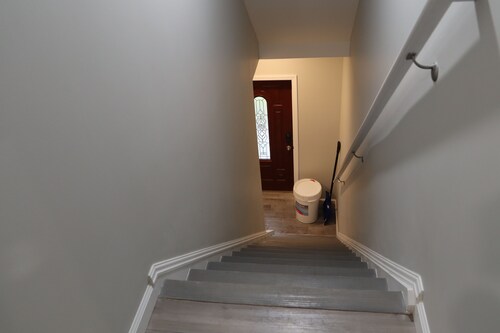 Spacious 4BR / 2 Bath Home in Cedar Grove