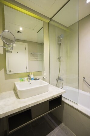 Hair dryer, towels, soap, toilet paper - Stylish Studio with Balcony  DAMAC Prive Tower A (Dubai)