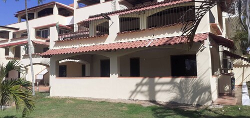 Palm Beach Resort 1B