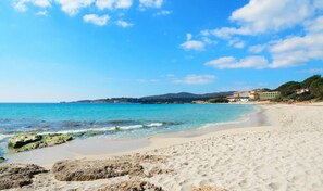 Beach - First-floor apartment just steps from the sea (Alghero)