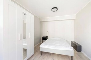 Căn hộ, 3 phòng ngủ, hút thuốc, ban công | 3 phòng ngủ 