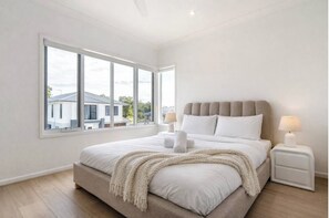 Unclassified image, 5 of 21, button - 5BR Executive Retreat in Rochedale | Perfect for families (Rochedale)