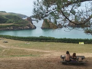 تناول الطعام بالخارج