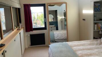 4 chambres, fer et planche Ă repasser, Wi-Fi, draps fournis