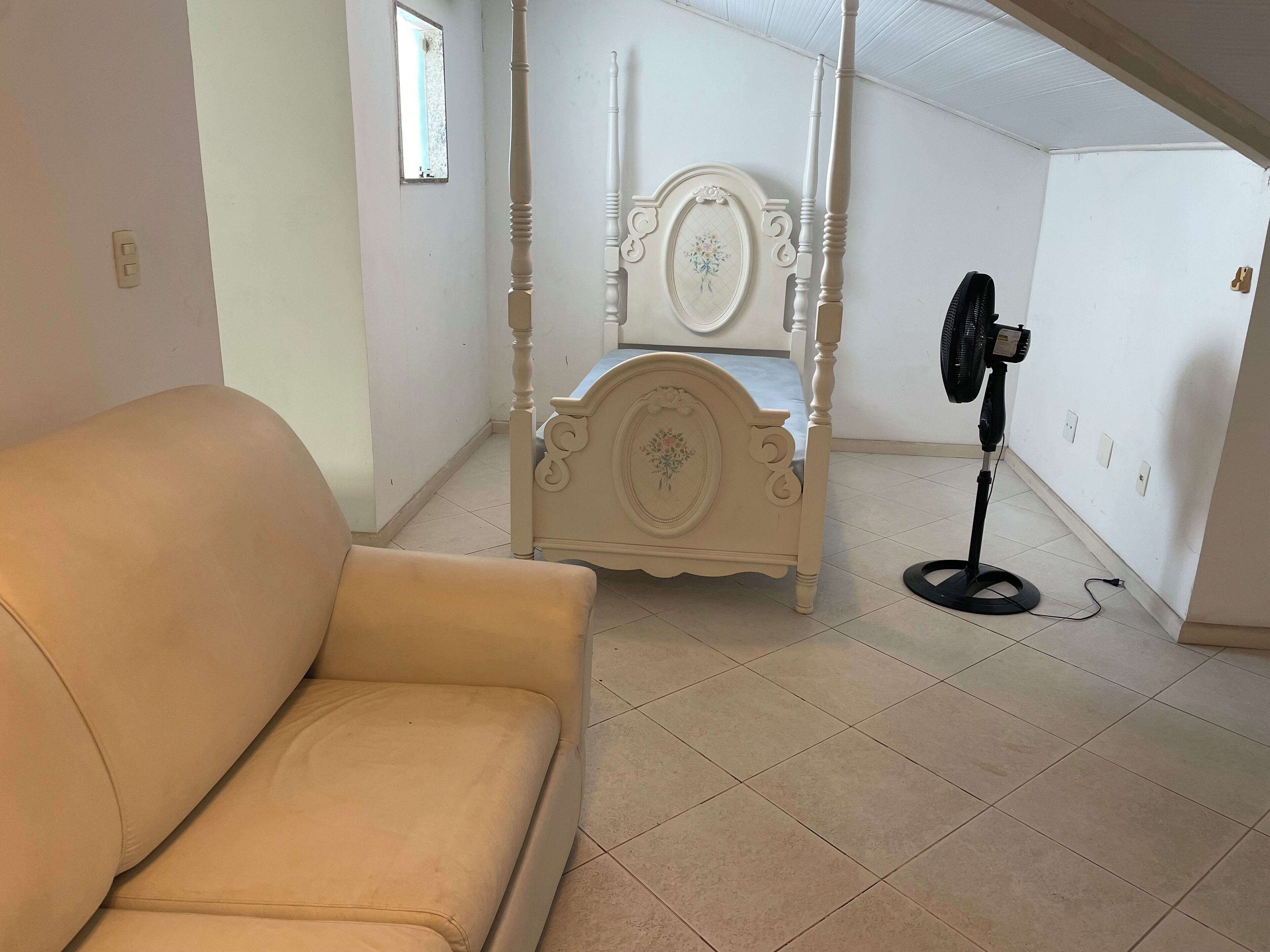 Habitación triple, solo para mujeres, baño privado