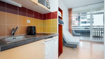 Apartment | Private kitchen