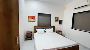 Standard Room, Balcony | Free WiFi