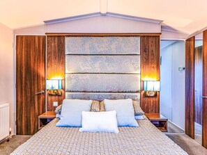 2 chambres, lit parapluie