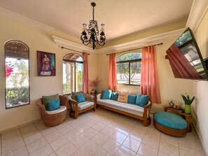 House - Tranquil Family Escape With Large Patio (Puerto Peñasco)
