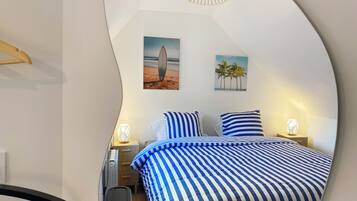 1 bedroom, travel cot, free WiFi, bed sheets