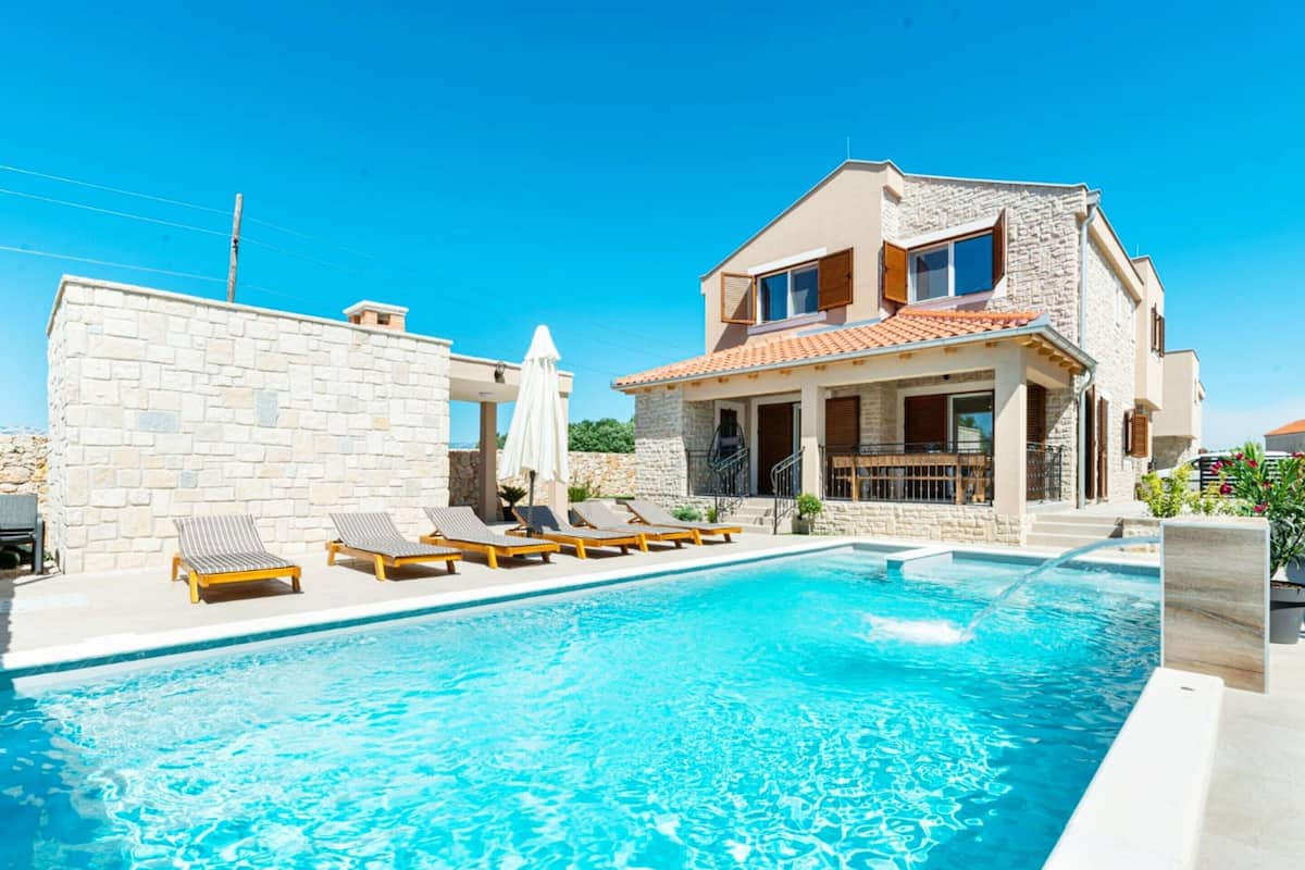 别墅 | 泳池 | 室内游泳池,室外游泳池