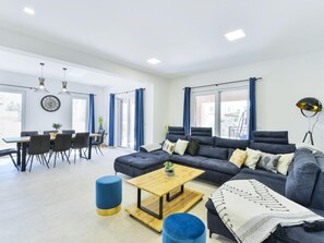 Villa | Living room - Privlaka Modern Villa for 8 (Privlaka)