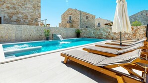 Villa | Basseng
