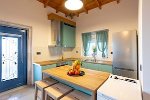 Villa | 1 bedroom, Internet - Petra Thea Chrani - Seaview Stylish Gem (Messini)