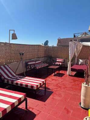 Terrace/patio - Riad Dar Isaliya  (Marrakesh)