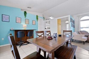 Dining - Minutes to Disney | Cozy 3BR Florida Escape (Kissimmee)