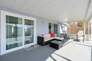 Terrace/patio - Minutes to Disney | Cozy 3BR Florida Escape (Kissimmee)