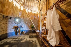 Villa, balcón, vistas al jardín | Spa