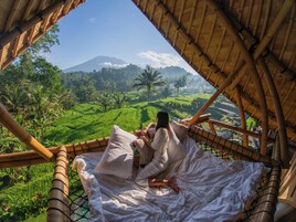 Exclusive Villa, 1 King Bed, Balcony, Garden View