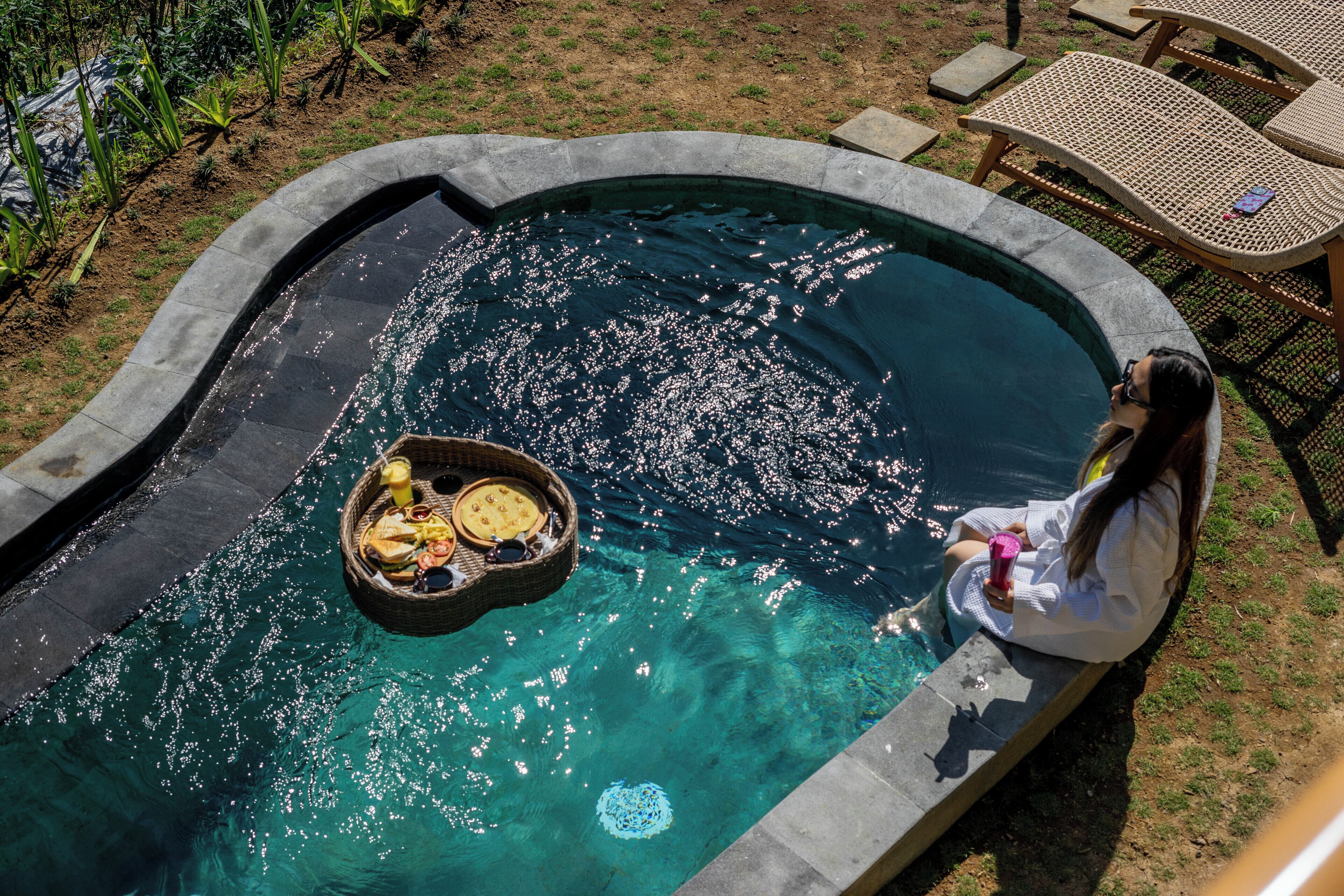 Exclusive Villa, 1 King Bed, Balcony, Garden View | Private pool