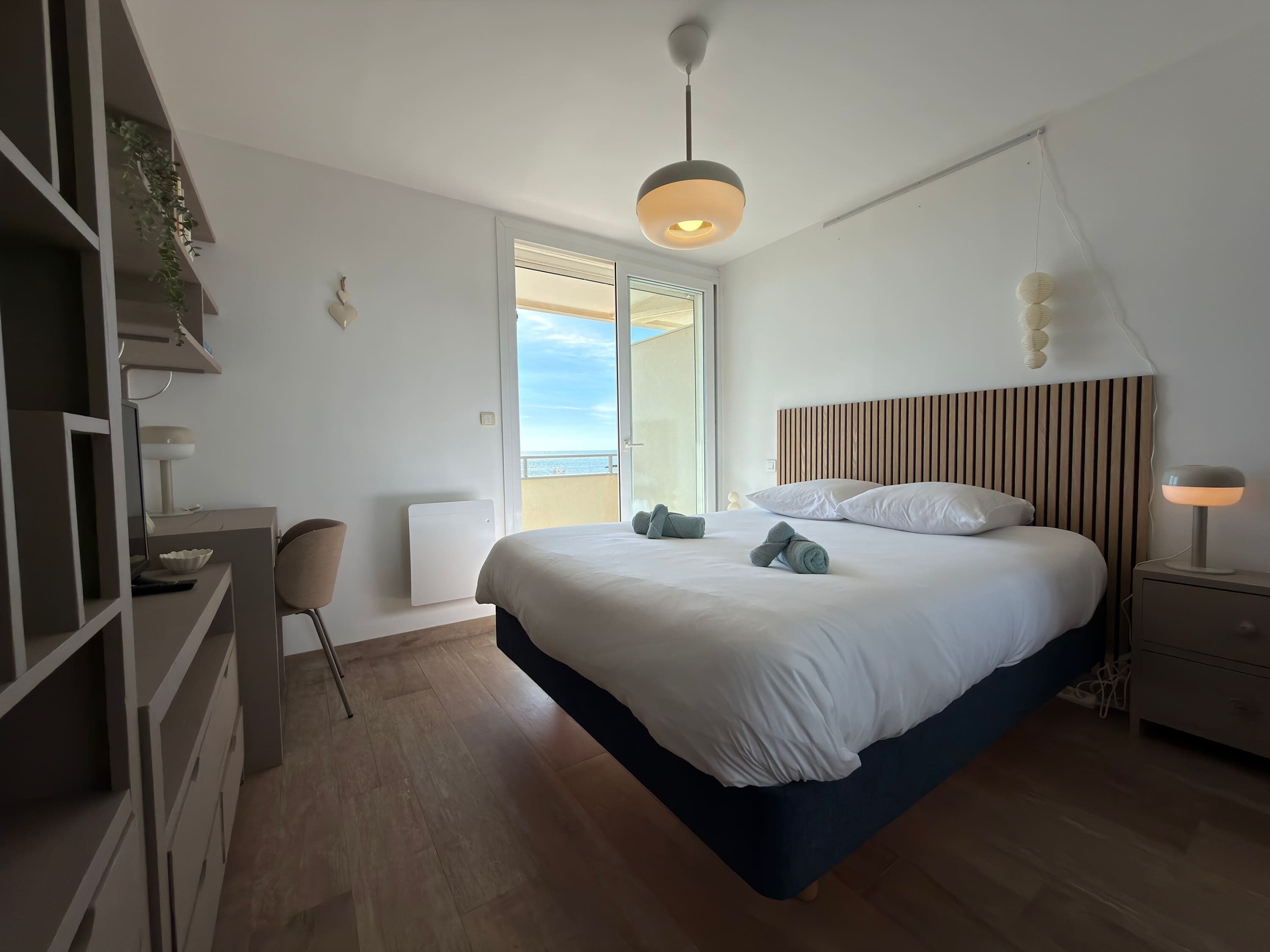 2 soverom, strykejern/-brett, reiseseng for barn og wi-fi