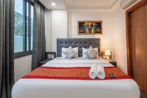 Unclassified image, 2 of 21, button - Fortune Home Service Apartment E-69,Saket Near Pvr Anupam,Max,Select city Mall (NEW DELHI)