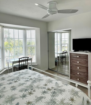 1 bedroom, free WiFi, bed sheets - Spectacular Sunset Views from this Comfortable Island Villa A3124A (Cape Haze)