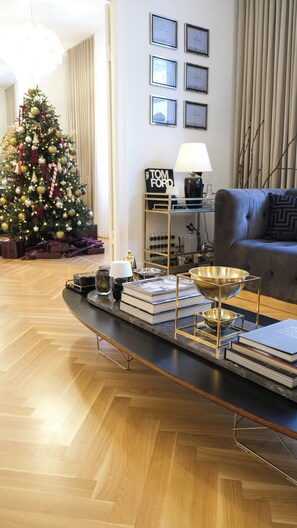 Interior - Live in a 5 star apartment on the famous main shopping street ”Strøget” (København)