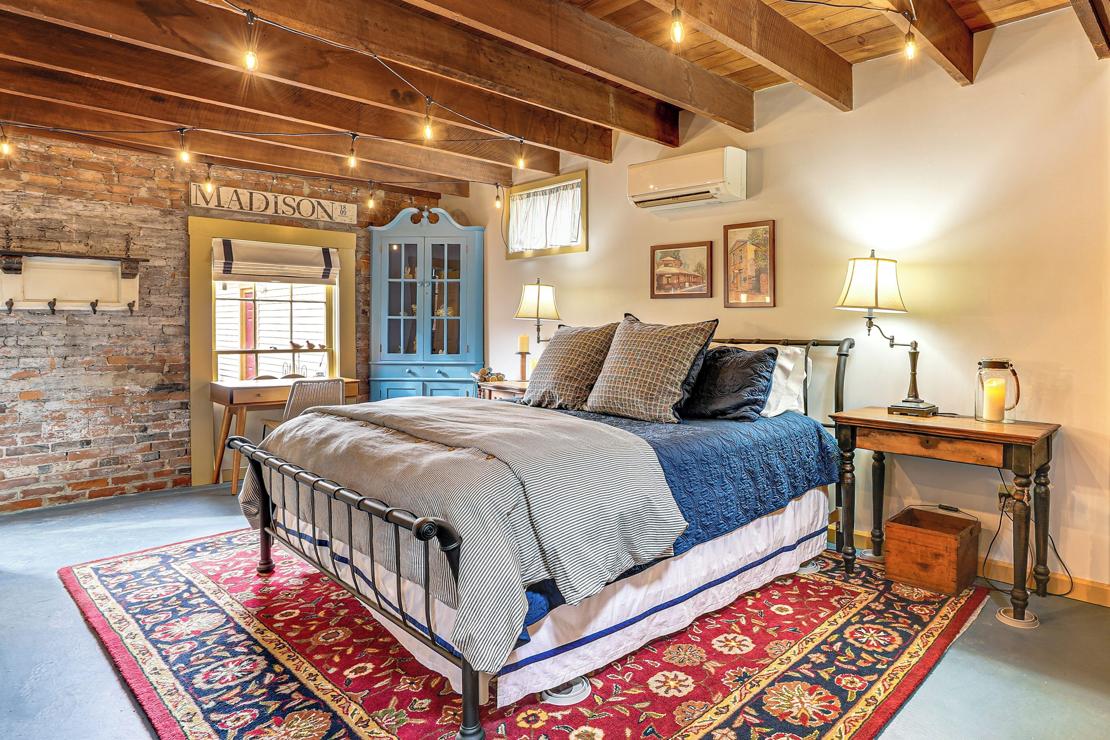 Apartment (0 Bedroom) | Interior