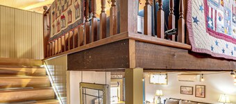 1 Block to Main St: 'second Street Carriage House'