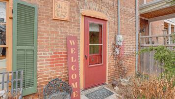 Apartment (0 Bedroom) | Interior