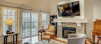 Canoe, Swim & Hike: Lakefront Brandenburg Home!