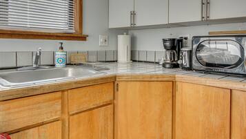 Apartment (0 Bedroom) | Interior