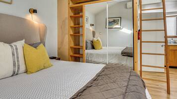 Apartment (0 Bedroom) | Interior