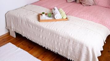 House | 2 bedrooms, iron/ironing board