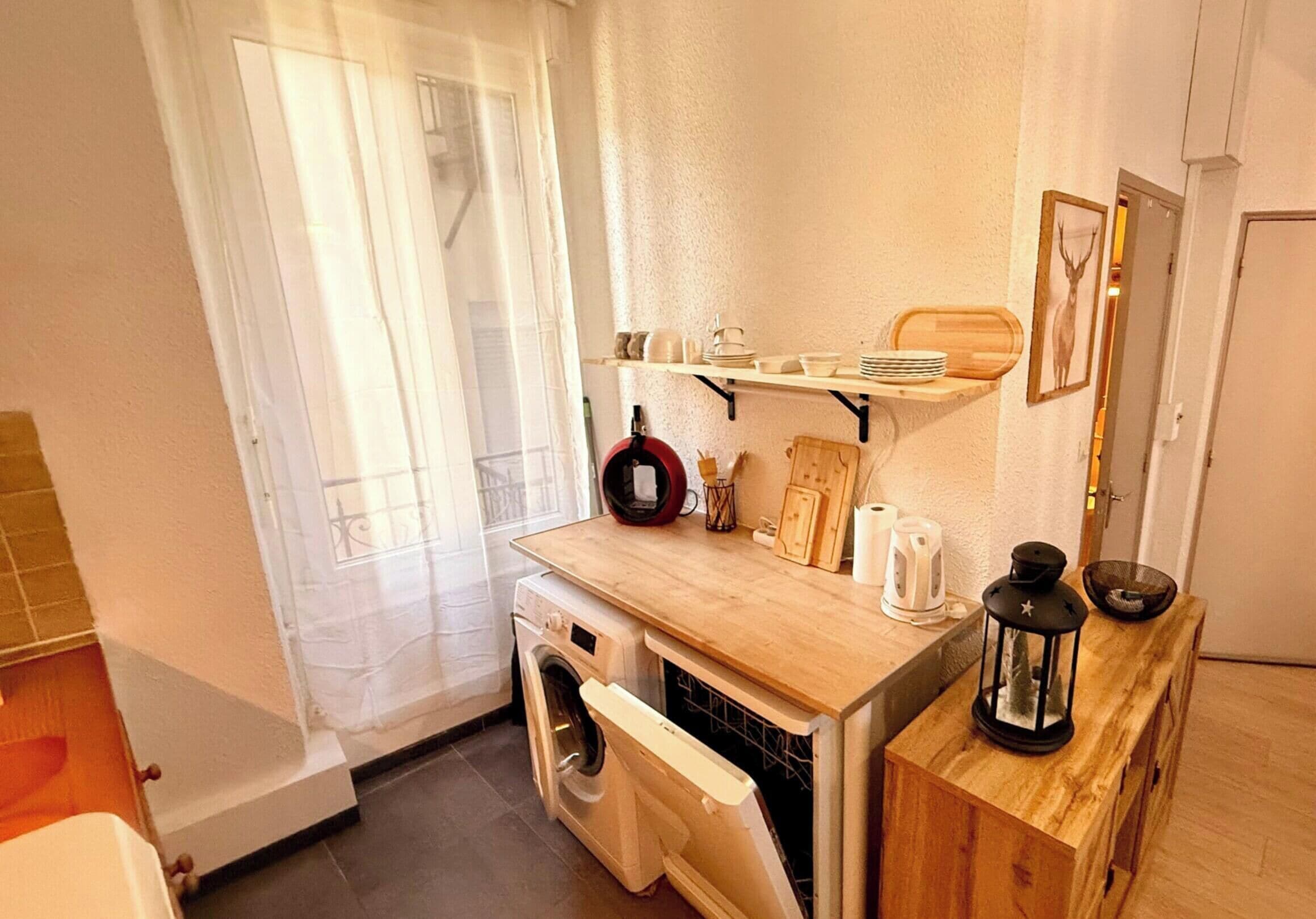 Apartment | Private kitchen | Highchair