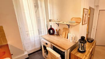 Apartment | Private kitchen | High chair