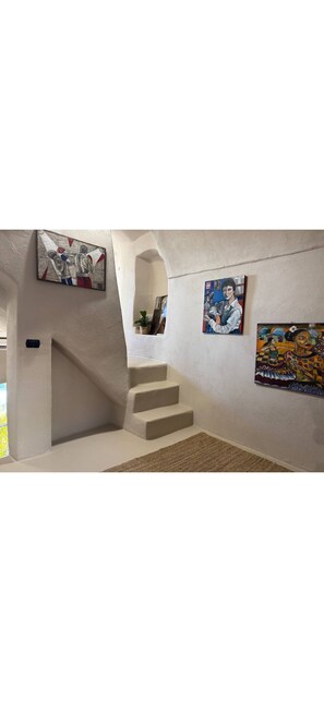 Interior - The turret (Sanremo)