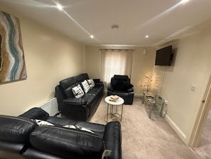Living area - Cozy Apartment Flat 4 Guildford Court (Colchester)