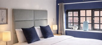 The Ascot Room @ The Three Horseshoes is a Boutique Room with free parking